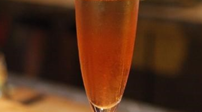 鸡尾酒粉红色怎么兑