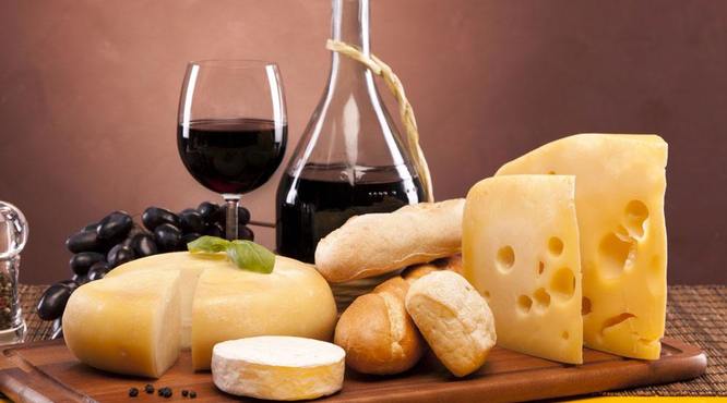 红酒加奶酪真的能减肥吗？红酒奶酪减肥有什么注意事项？