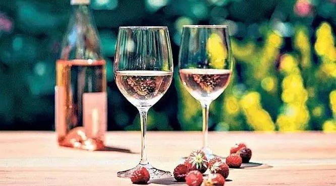 桃红葡萄酒怎么喝？桃红葡萄酒好喝吗？