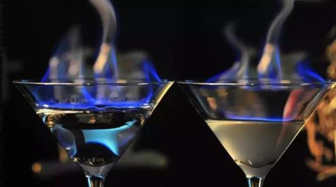 什么样的酒能点燃