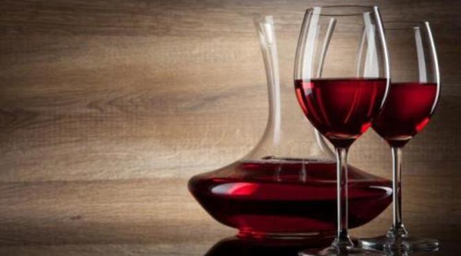 红酒是葡萄酒吗？红酒和葡萄酒有什么区别？
