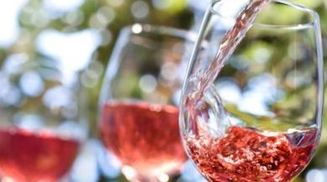 桃红葡萄酒是如何酿造的？桃红葡萄酒有什么功效？