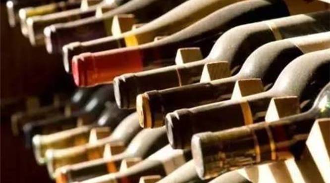 葡萄酒陈年必须要窖藏吗？影响葡萄酒陈年的因素有哪些？