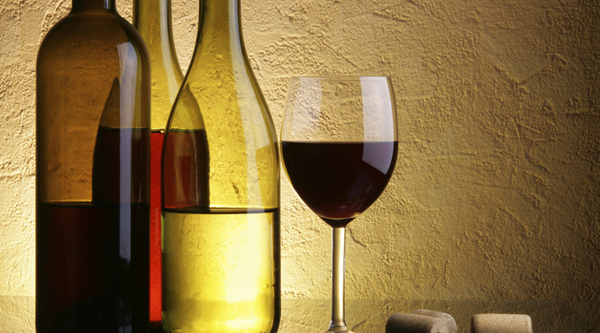 红酒开瓶后能放多久，怎么鉴别未喝完红酒是否变质