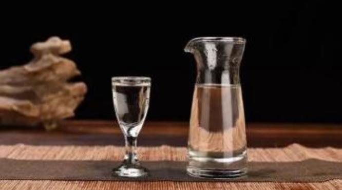 高度酒和低度酒可以一起喝吗