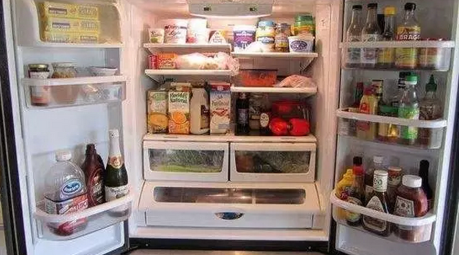 白酒放冰箱有什么用？白酒放冰箱可以除味。