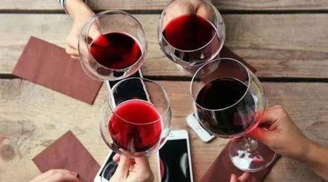 喝葡萄酒对身体的各个部位的好处