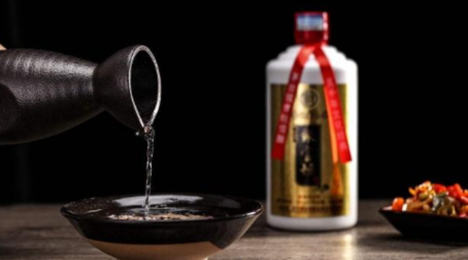 白酒放久了到底会不会过期？保质期多久？