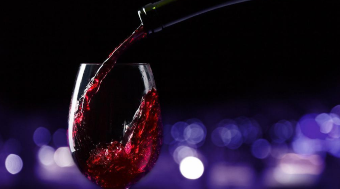 喝红葡萄酒真的可以美容吗？是什么理由？