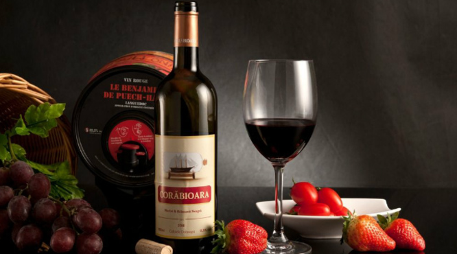 勃艮第白葡萄酒用什么葡萄酿制？