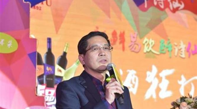 抖音大V演绎张裕醉诗仙之歌,张裕醉诗仙为什么难喝