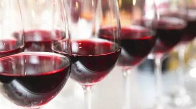 葡萄酒很好喝用什么词表达,形容红酒好喝的词语