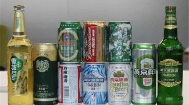 中国啤酒都什么 做的,什么牌子的啤酒是啤酒花做的