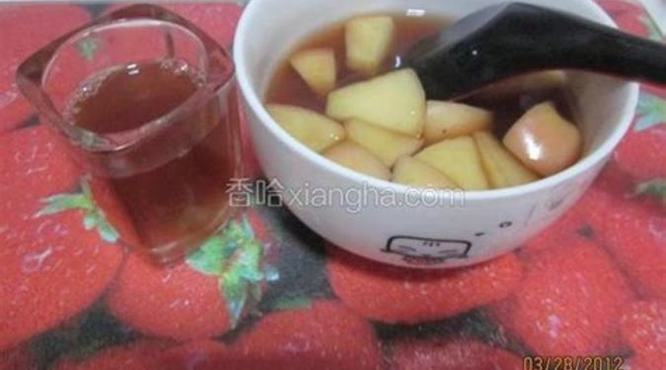 红酒煮苹果功效与作用是什么,煮苹果水的功效与作用是什么